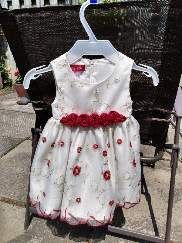 baby girl dress in Clothing - 12-18 Months in Oshawa / Durham Region
