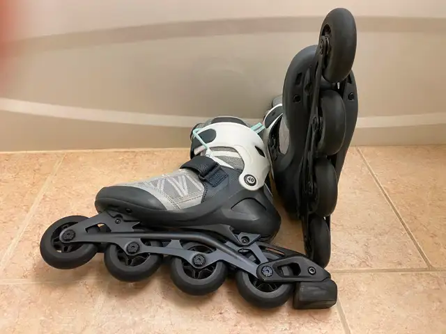 Inline Fitness Skates - Fit 500 Grey Rollerblades. in Skates & Blades in City of Montréal - Image 7