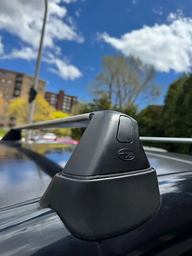 Subaru Impreza 2017  in Cars & Trucks in City of Montréal - Image 11