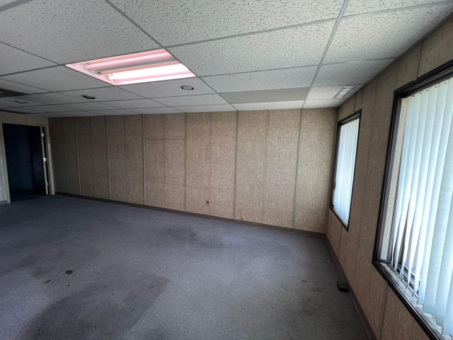 Office space for Rent in Commercial & Office Space for Rent in Edmonton - Image 2