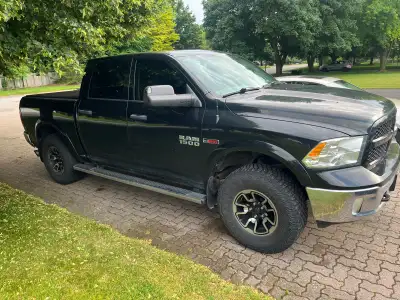 Ram 1500 Outdoorsman Ecodiesel 2016 Crew Cab Truck is fully deleted - have all the stock parts. Air...