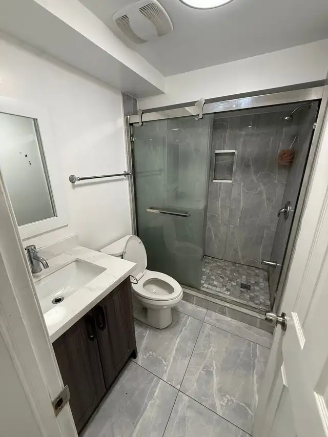 room for rent in Room Rentals & Roommates in City of Toronto - Image 6