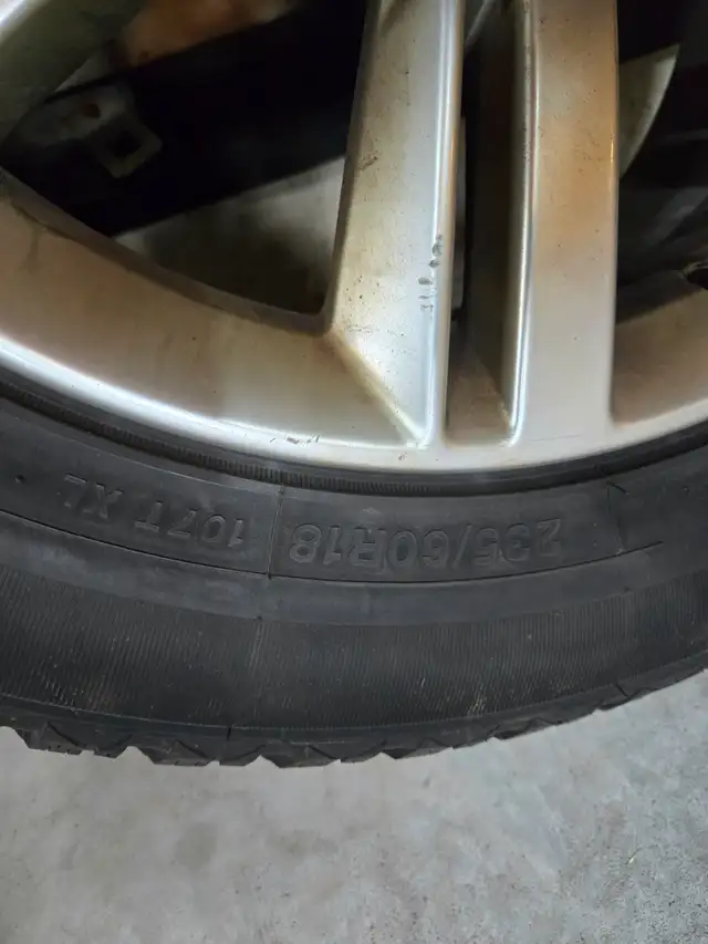 Volvo OEM rims plus snow tires in Tires & Rims in Markham / York Region - Image 4