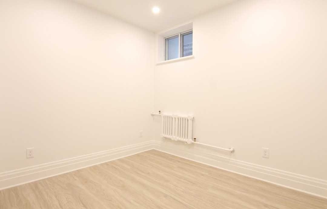 5352 Av. du Parc — photo 3