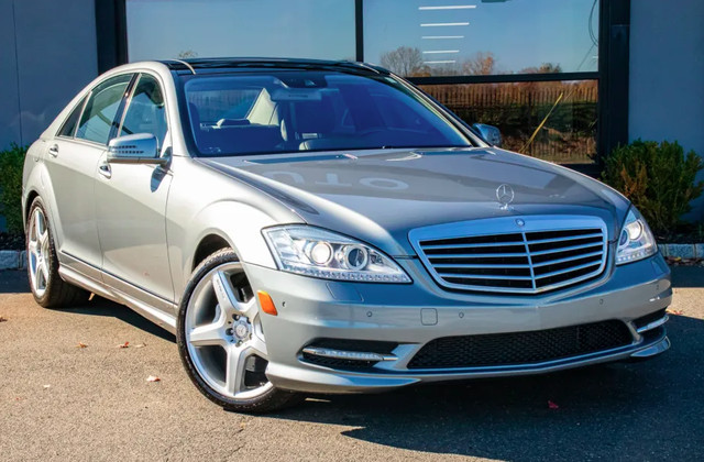 2010 Mercedes-Benz S-Class S 550 4MATIC in Cars & Trucks in Mississauga / Peel Region
