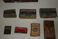 Lot de petites boites: Eddy Match, Thin Gillette blades, Listo L