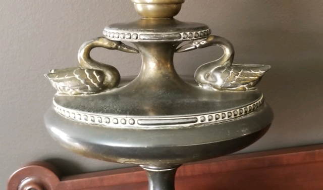 Beautiful Vintage Brass Table Lamp in Indoor Lighting & Fans in City of Montréal - Image 8