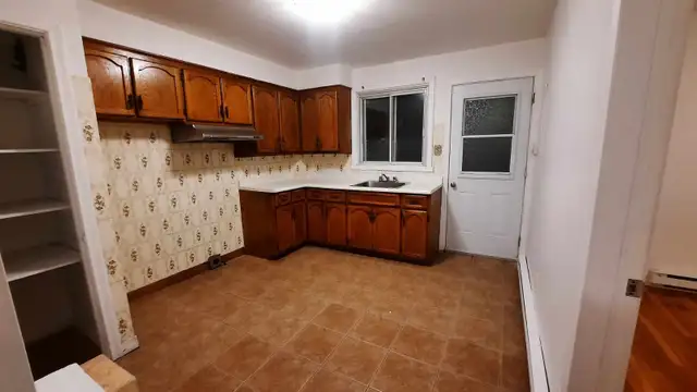 Appartement 7 ½  sur 2 étages à louer! Dispo le 1er février 2026