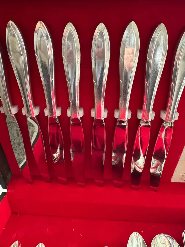 Stainless Steel Flatware Set in Kitchen & Dining Wares in Hamilton - Image 5