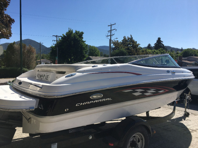2006 Chaperal 190 SSi Ski Boat FOR SALE in Powerboats & Motorboats in Penticton - Image 3