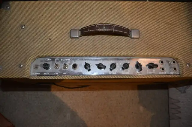 Peavey Vintage Guitar Amp in Amps & Pedals in Oshawa / Durham Region - Image 4
