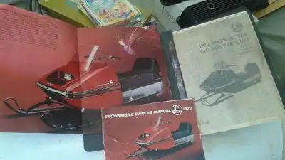 RARE 1972 RUPP SNOWMOBILE BROCHURE,MANUAL & CATALOG original sales brochure owners manual parts cata...