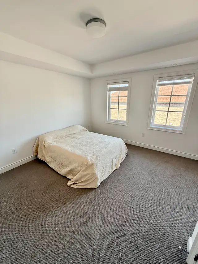 HOME FOR RENT IN STREETSVILLE in Long Term Rentals in Mississauga / Peel Region - Image 4