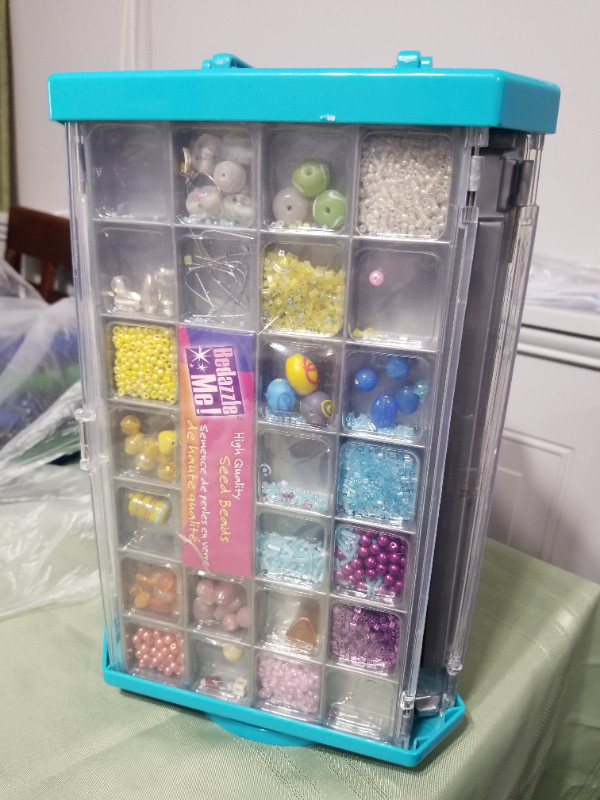 Bedazzle Me Bead Carousel with Beads in Toys & Games in Mississauga / Peel Region