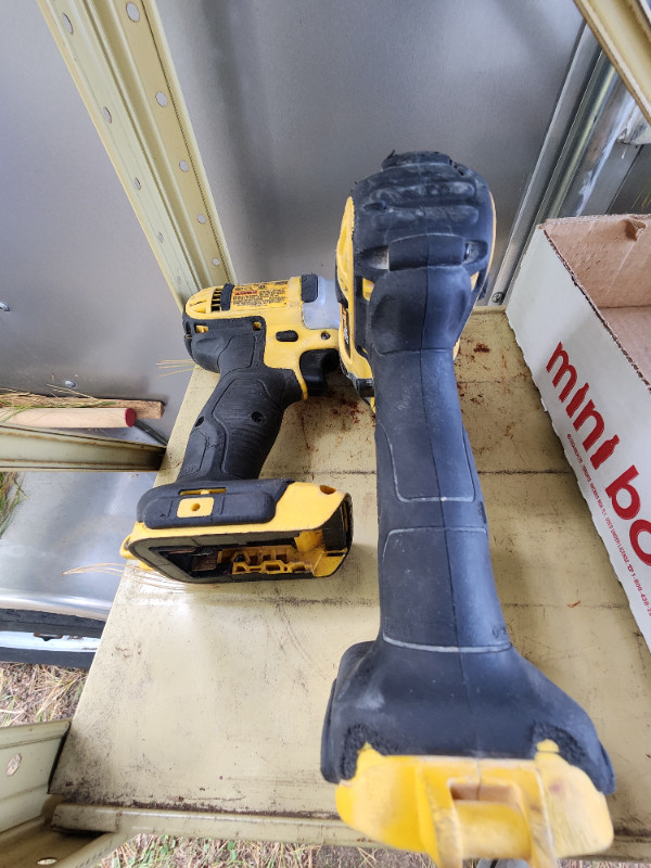 DEWALT 20V MAX Lithium-Ion Cordless 1/4" Impact Driver #DCF885 in Power Tools in Windsor Region - Image 2
