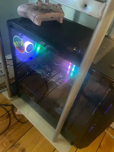 Gaming PC - Dualbooted Mac and Windows, View more
