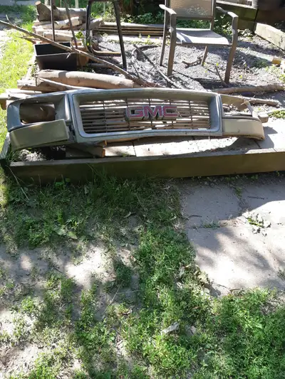 Grill Calandar 1996 safari grill Text ou appel 514 817 1201