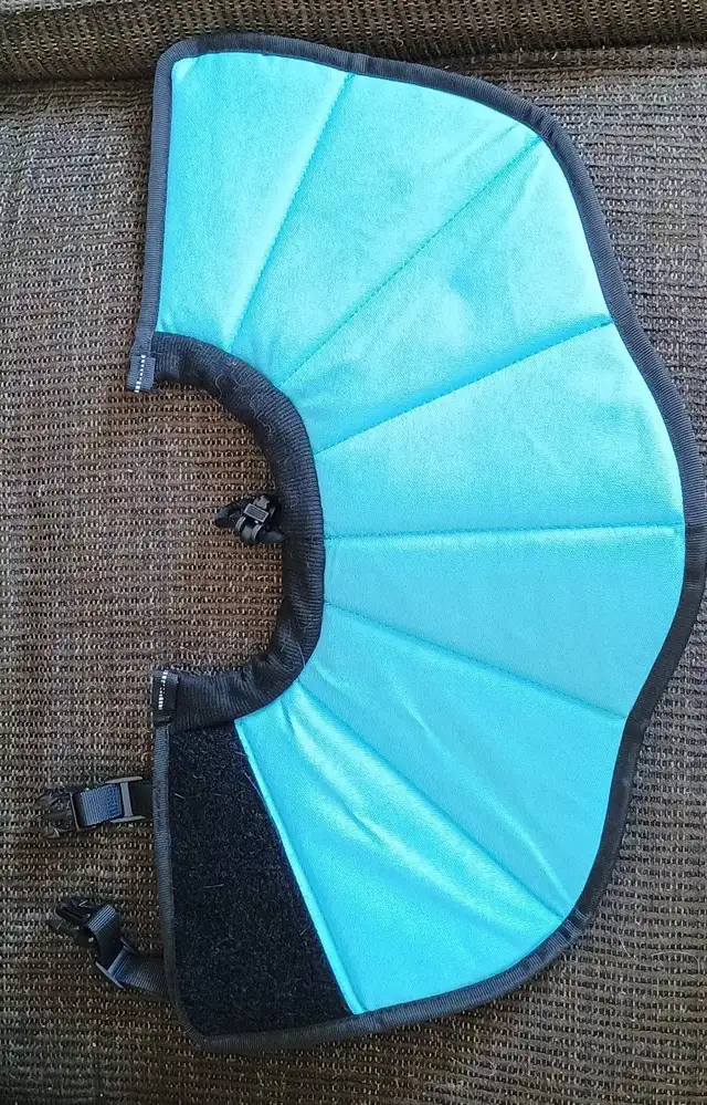 Surgery recovery soft cone for dogs in Accessories in St. Catharines - Image 5