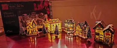 Holiday Collection Christmas Village Lumineux, View more