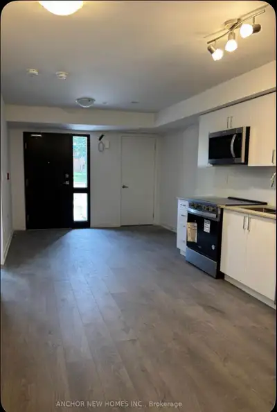 Spacious 1 Bedroom + Den, 2 Full Bathrooms Condo with Parking & Storage – Victoria Park & Eglinton A...