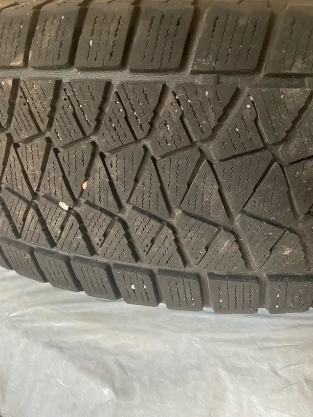 Bridgestone Blizzak 225/70R16 in Tires & Rims in Barrie - Image 2