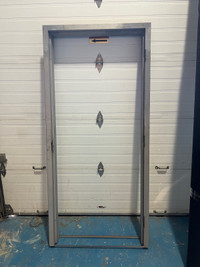 Cadre de porte en acier soudé - welded steel door fame