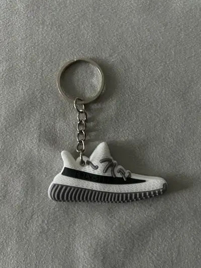 Yeezy 350 Sneaker 2D Keychain Grey/Black/White, View more