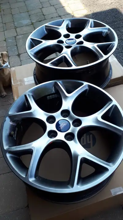 ***FOUR ALLOY RIMS ARE 17x7 INCH SILVER COLOR BOLT PATTERN IS ..... 5X108 **FITS FORD ....... VOLVOS...