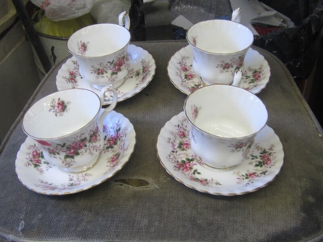 BUNCH OF ROYAL ALBERT LAVENDER ROSE CUP & SAUCER SETS $10 EA. in Arts & Collectibles in Winnipeg