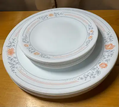 Corelle Dinnerware Set 16 pcs, View more