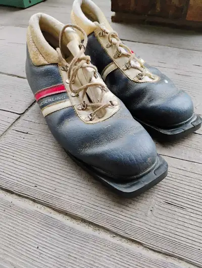 Cross Country Ski Shoes - Size 15, View more