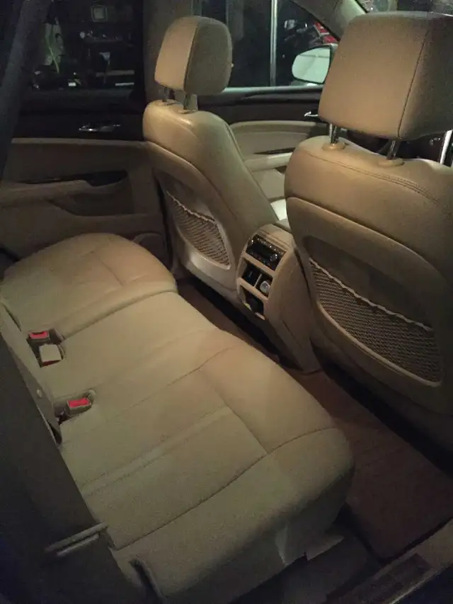 2012 Cadillac SRX AWD Mid Sized SUV566535414078525446