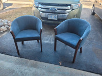 2 curved back chairs from the 70s excellent condition.