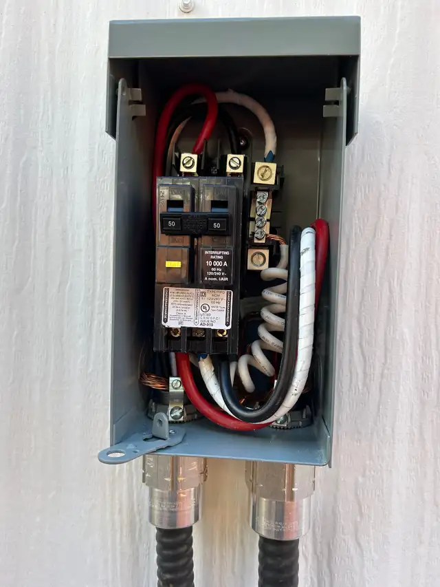 Service/maintenance electrician426574200775659528