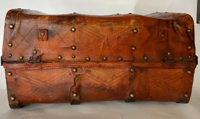 Malle en Cuir Antique Britannique Murray Perth CW c1860 in Arts & Collectibles in City of Montréal - Image 8