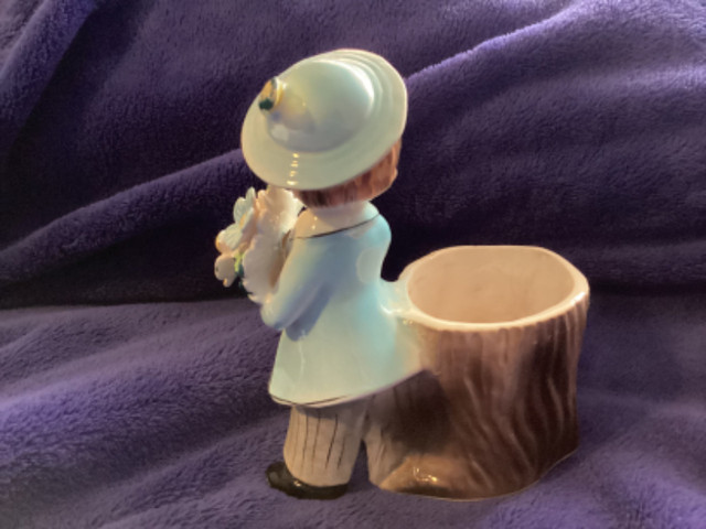 Vintage “Boy with Flowers Tree Stump Planter” in Arts & Collectibles in London - Image 2