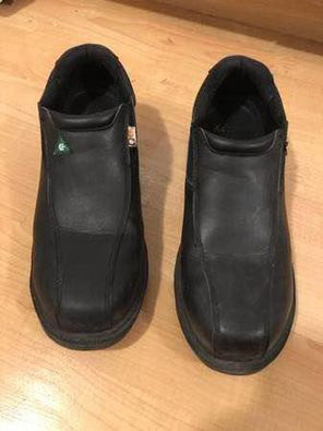 Steel toe work shoes CSA $85, size 9 in Men's Shoes in Mississauga / Peel Region - Image 2