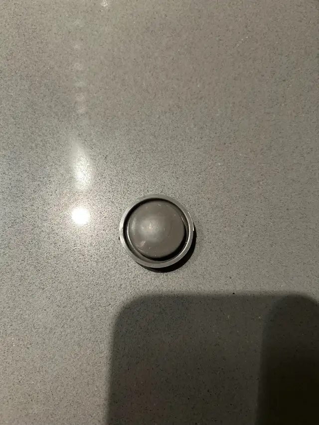 BOUTON EN CAOUTCHOUC GRIS NEUF DÉPART-PAUSE-ARRÊT LAVEUSE GE in Washers & Dryers in Québec City - Image 2