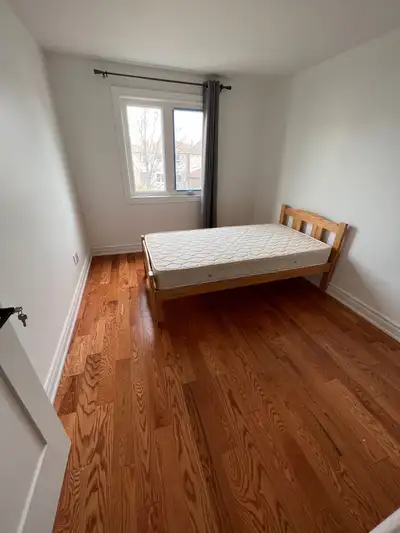 Walking to finch subway station , Korean town . Beautiful bed rooms in the basement for $750, 2nd fl...