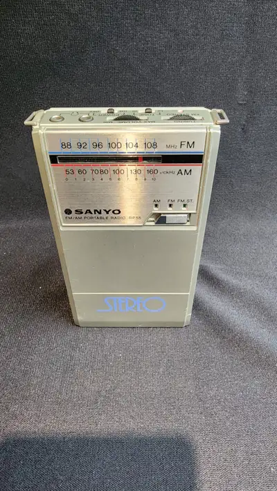 Sanyo FM/AM Portable Radio Stereo RP55, View more