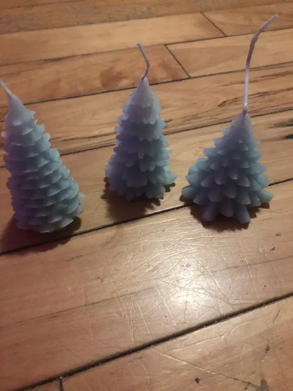 Bees wax candle64840229894403120