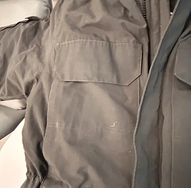NEED GONE TODAY! Canada Goose - Men’s Jacket in Men's in Ottawa - Image 11