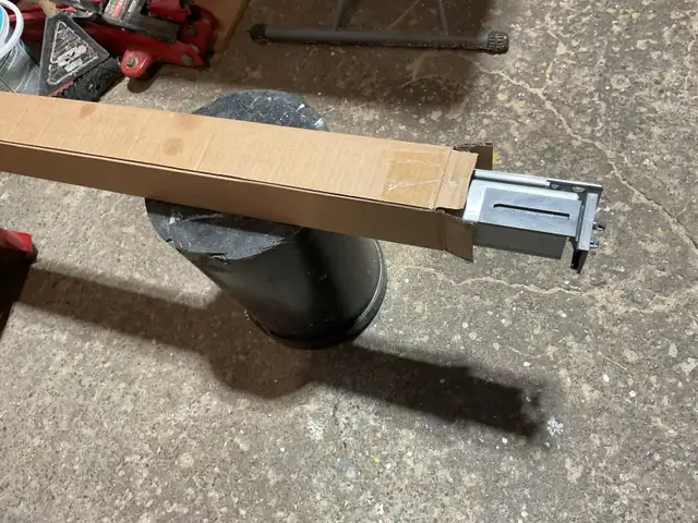 Heavy duty sliders  $ 30 new in Garage Sales in Laval / North Shore - Image 7