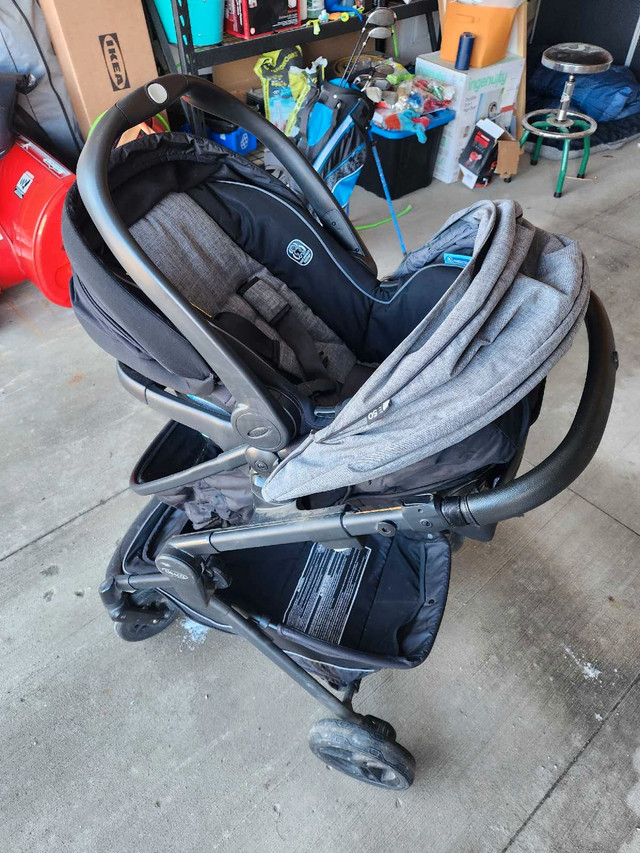Graco Travel System and Extra Base in Strollers, Carriers & Car Seats in Saskatoon - Image 2
