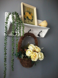 SPRING WREATHS AND WELCOME SIGN-NICE GIFTS
