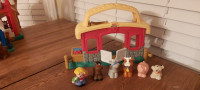 Fisher Price Little People Animal Stable - Red (2003)