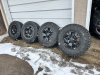 265/75/16 Duratrac tires on 6x139.7 Toyota wheels