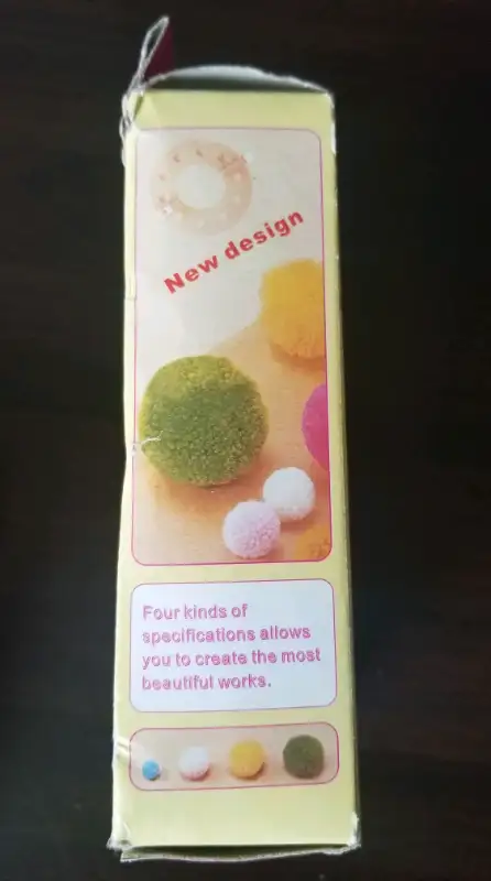 BRAND NEW! Pom pom maker.62863286004353123