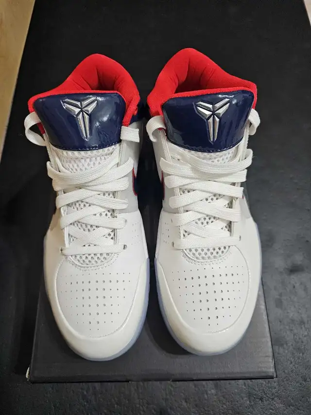 Kobe 4 Protro USA in Men's Shoes in Mississauga / Peel Region - Image 3