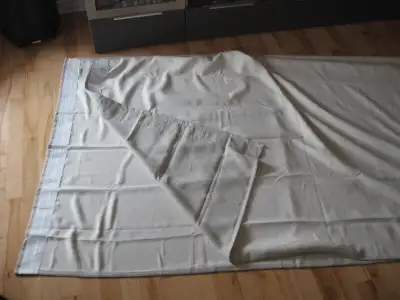 2 panneaux à rideau crème (56 pouces X 8 pieds), View more